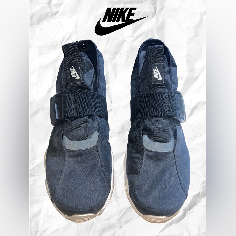 Nike Komyuter Men’s Black Water Repellent Sneakers